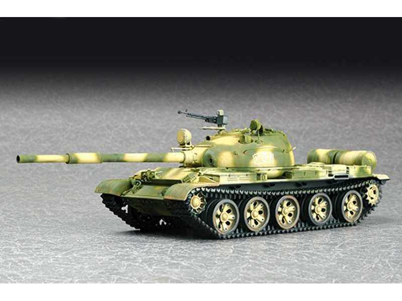 T-62 - sowiecki czołg podstawowy, model 1972 - zdjęcie 1 T-62 - sowiecki czołg podstawowy, model 1972 - zdjęcie 1