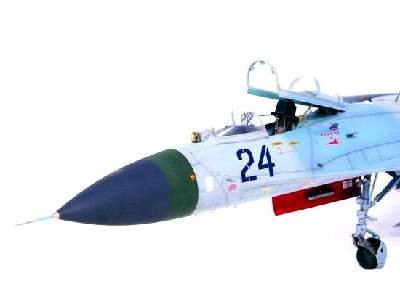 Suchoj Su-27 Flanker B - zdjęcie 7