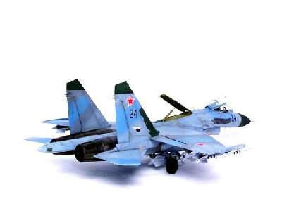 Suchoj Su-27 Flanker B - zdjęcie 9