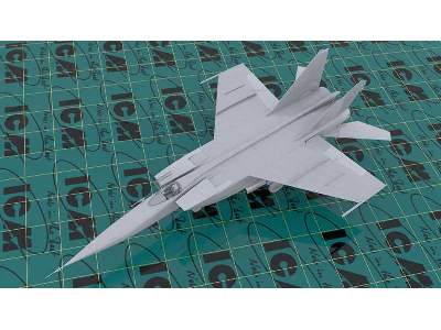 MiG-25 RBF - radziecki samolot rozpoznawczy - zdjęcie 2