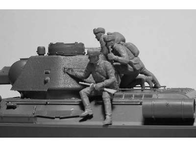 T-34-85 czołg radziecki z figurkami - zdjęcie 6