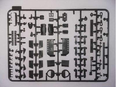 T-34-85 czołg radziecki z figurkami - zdjęcie 18