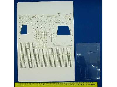 Waryński K-408 - Szkielet, Detale, Bieżniki, Oszklenie - zdjęcie 3