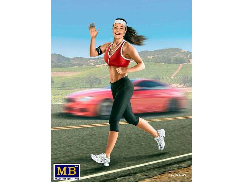 Tyra jogging some miles - zdjęcie 1