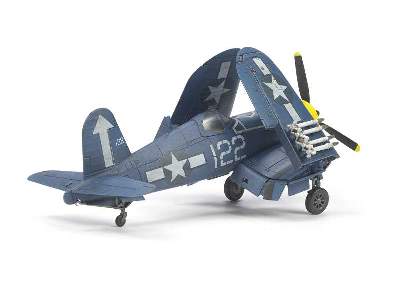 Vought F4U Corsair ze złożonymi skrzydłami - zdjęcie 4