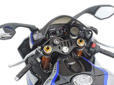 Yamaha YZF-R1M - zdjęcie 9