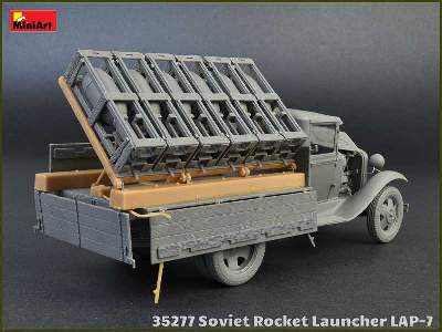Sowiecka wyrzutnia rakiet Lap-7 - zdjęcie 27