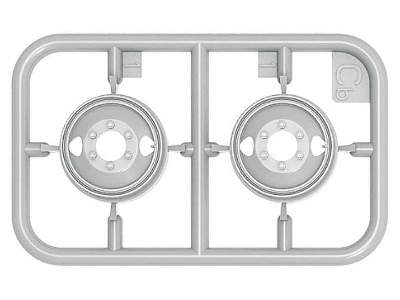 Sowiecka ciężarówka 2t 6x4 z armatą polową 76mm USV-BR  - zdjęcie 20