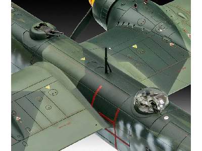 Heinkel He177 A-5 Greif - zdjęcie 3