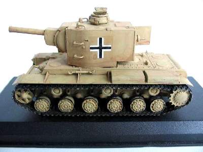 Ciężki czołg PzKpfw 754(r) (KV-2 w służbie niemieckiej) - zdjęcie 6