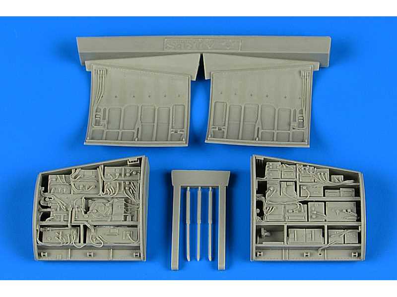 F-15 Eagle electronic bay - GWH - zdjęcie 1 F-15 Eagle electronic bay - GWH - zdjęcie 1