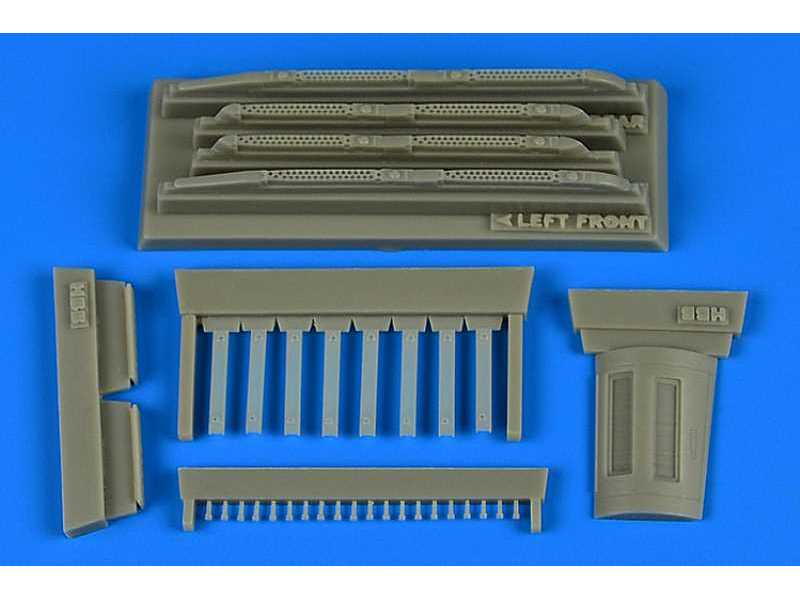 Su-17/22M3/M4 Fitter K covered chaff/flare dispensers - Hobby bo - zdjęcie 1 Su-17/22M3/M4 Fitter K covered chaff/flare dispensers - Hobby bo - zdjęcie 1