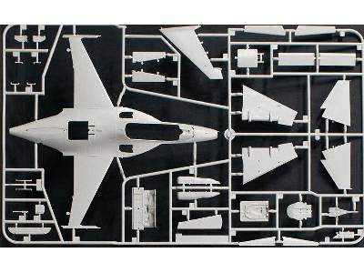 Jakowlew Jak-130 (NATO: Mitten) rosyjski samolot treningowy - zdjęcie 2