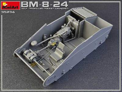 BM-8-24 samobieżna wyrzutnia rakiet - zdjęcie 34
