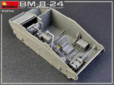 BM-8-24 samobieżna wyrzutnia rakiet - zdjęcie 35