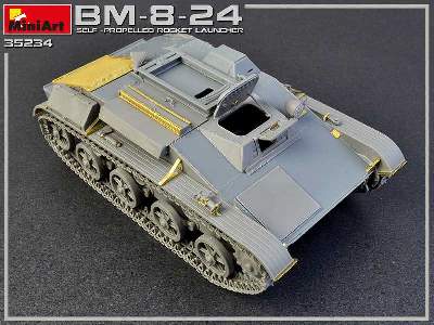 BM-8-24 samobieżna wyrzutnia rakiet - zdjęcie 48