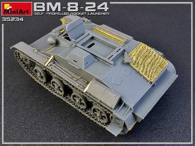 BM-8-24 samobieżna wyrzutnia rakiet - zdjęcie 50