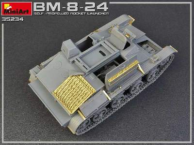 BM-8-24 samobieżna wyrzutnia rakiet - zdjęcie 53