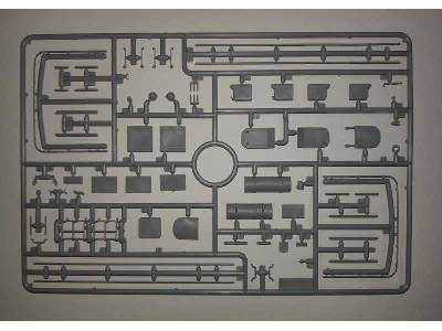 Model W.O.T. 6 brytyjska ciężarówka - II W.Ś. - zdjęcie 9