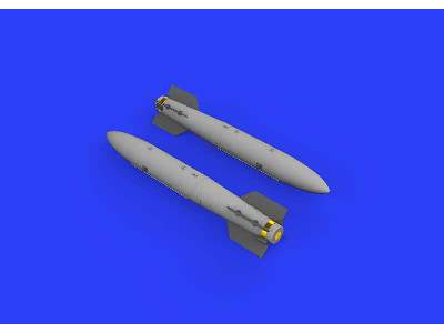 B43-0 Nuclear Weapon w/  SC43-4/ -7 tail assembly 1/48 - zdjęcie 2