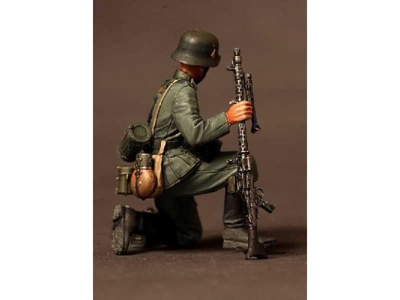 German Machine Gunner. 1939-42 - zdjęcie 1 German Machine Gunner. 1939-42 - zdjęcie 1