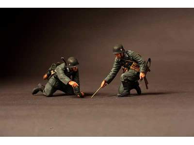 German Feldwebel And  Infantryman.1939-42 2 Figures - zdjęcie 1