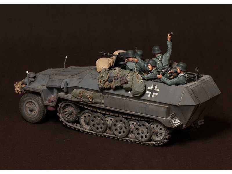 German Panzergrenadiers In Battle. WW Ii 5 Figures - zdjęcie 1 German Panzergrenadiers In Battle. WW Ii 5 Figures - zdjęcie 1