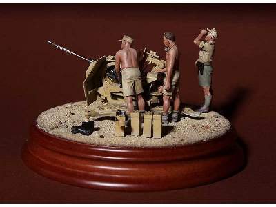 DAK Crew For 2 cm Flak 38. 4 Figures - zdjęcie 12