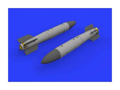 B43-0 Nuclear Weapon w/  SC43-4/ -7 tail assembly 1/72 - zdjęcie 5