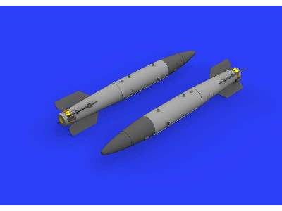 B43-1 Nuclear Weapon w/  SC43-4/ -7 tail assembly 1/72 - zdjęcie 1