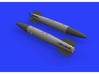 B43-1 Nuclear Weapon w/  SC43-4/ -7 tail assembly 1/72 - zdjęcie 2