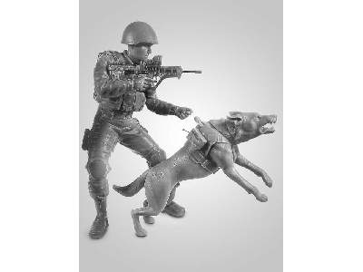 Członek izraelskiego oddziału specjalnego OKETZ z psem - zdjęcie 3