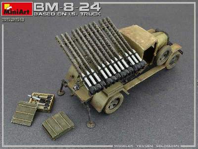 BM-8-24 Katiusza na ciężarówce 1,5 t - zdjęcie 38