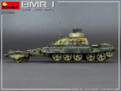 BMR-1 późny z trałem KMT-7 pojazd rozminowania pola walki - zdjęcie 44
