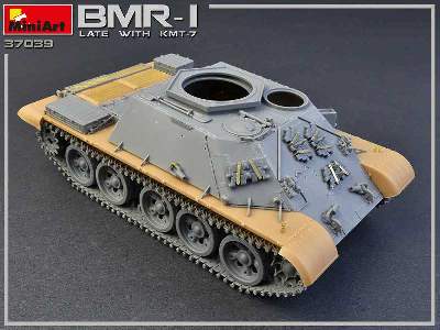 BMR-1 późny z trałem KMT-7 pojazd rozminowania pola walki - zdjęcie 76
