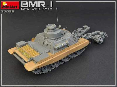 BMR-1 późny z trałem KMT-7 pojazd rozminowania pola walki - zdjęcie 93
