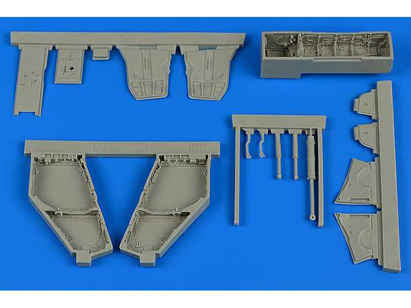 F-4J/S Phantom II wheel bay - Zoukei Mura - zdjęcie 1