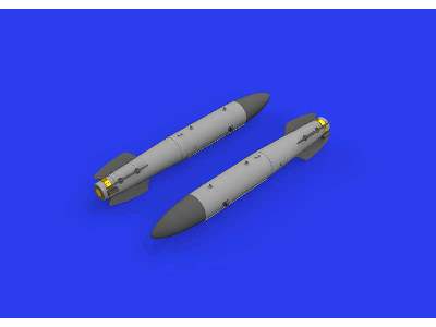 B43-0 Nuclear Weapon w/  SC43-3/ -6 tail assembly 1/48 - zdjęcie 2