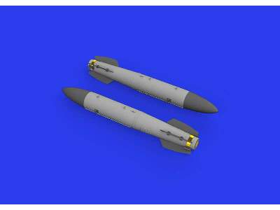 B43-0 Nuclear Weapon w/  SC43-3/ -6 tail assembly 1/48 - zdjęcie 3