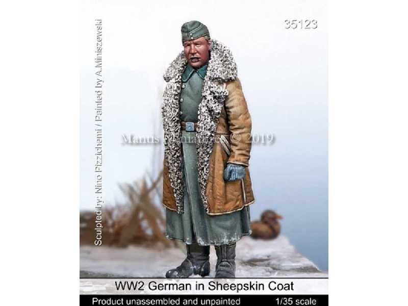 WW2 German In Sheepskin Coat - zdjęcie 1