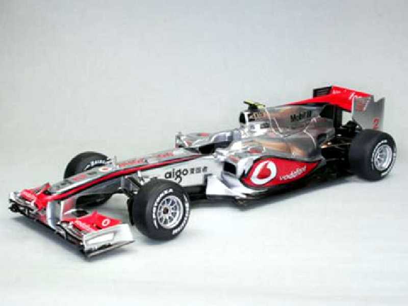 Vodafone McLaren Mercedes MP4-25 - zestaw podarunkowy - zdjęcie 1