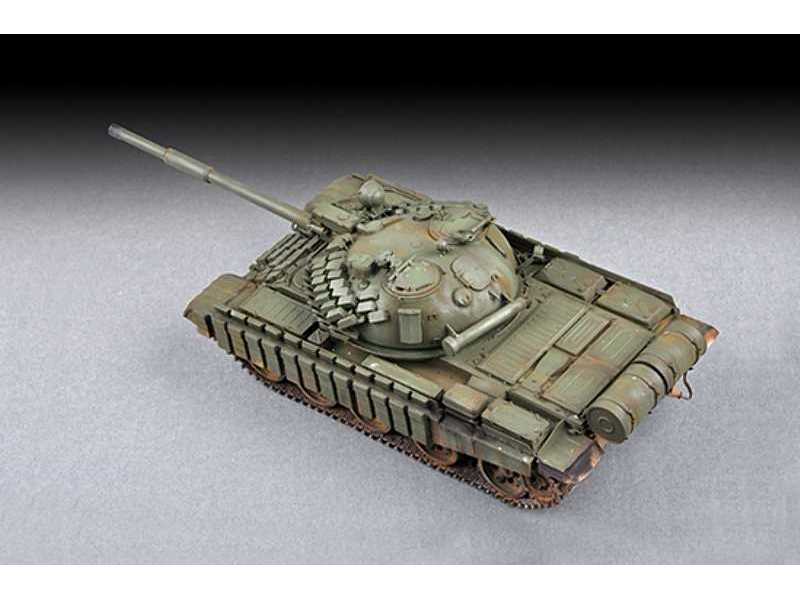 T-62 radziecki czołg z pancerzem reaktywnym ERA model 1972 - zdjęcie 1 T-62 radziecki czołg z pancerzem reaktywnym ERA model 1972 - zdjęcie 1