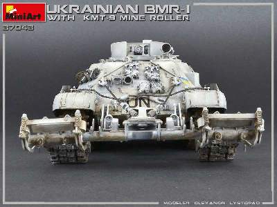 Ukraiński BMR-1 z trałem KMT-9 - zdjęcie 31