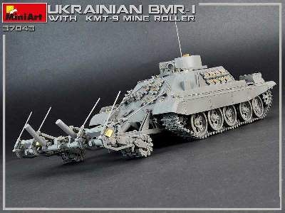 Ukraiński BMR-1 z trałem KMT-9 - zdjęcie 53