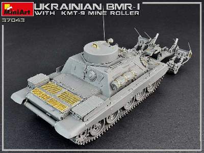 Ukraiński BMR-1 z trałem KMT-9 - zdjęcie 58