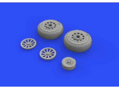 P-51D wheels diamond tread 1/48 - zdjęcie 2