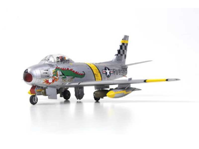 North American F-86F Sabre The Huff - zdjęcie 1 North American F-86F Sabre The Huff - zdjęcie 1