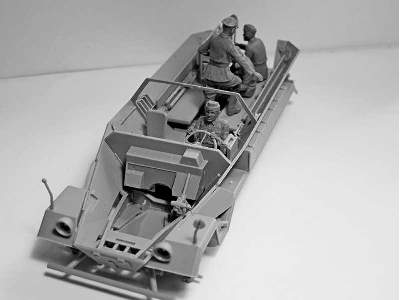 Sd.Kfz.251/6 Ausf.A z załogą - zdjęcie 10