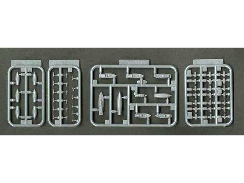 IJN Gun Set For Heavy Cruiser Takao - zdjęcie 1 IJN Gun Set For Heavy Cruiser Takao - zdjęcie 1