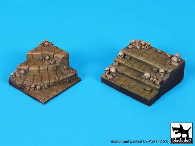 Stairs With Skulls For 54 mm Or 1/35 Figures (50x45/55x55 mm) - zdjęcie 3